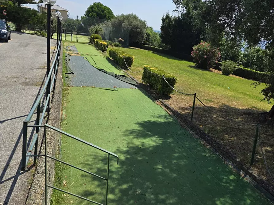 Immagine 30 di Negozio in affitto  in salita della costa a Cogoleto