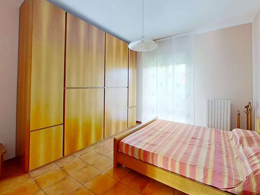 Immagine 23 di Appartamento in vendita  in VIA LAINATE a Pogliano Milanese