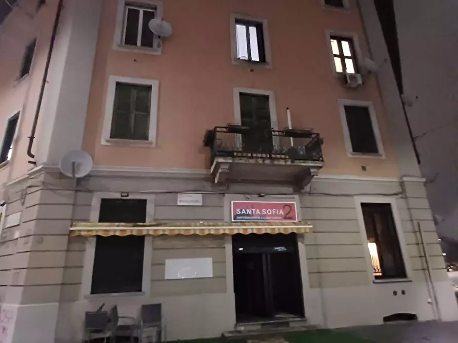 Immagine 12 di Negozio in vendita  in Via Rogoredo a Milano