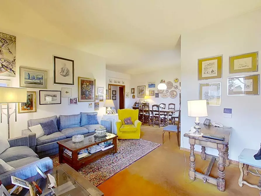 Immagine 1 di Appartamento in vendita  in Via Vincenzo Ussani a Roma