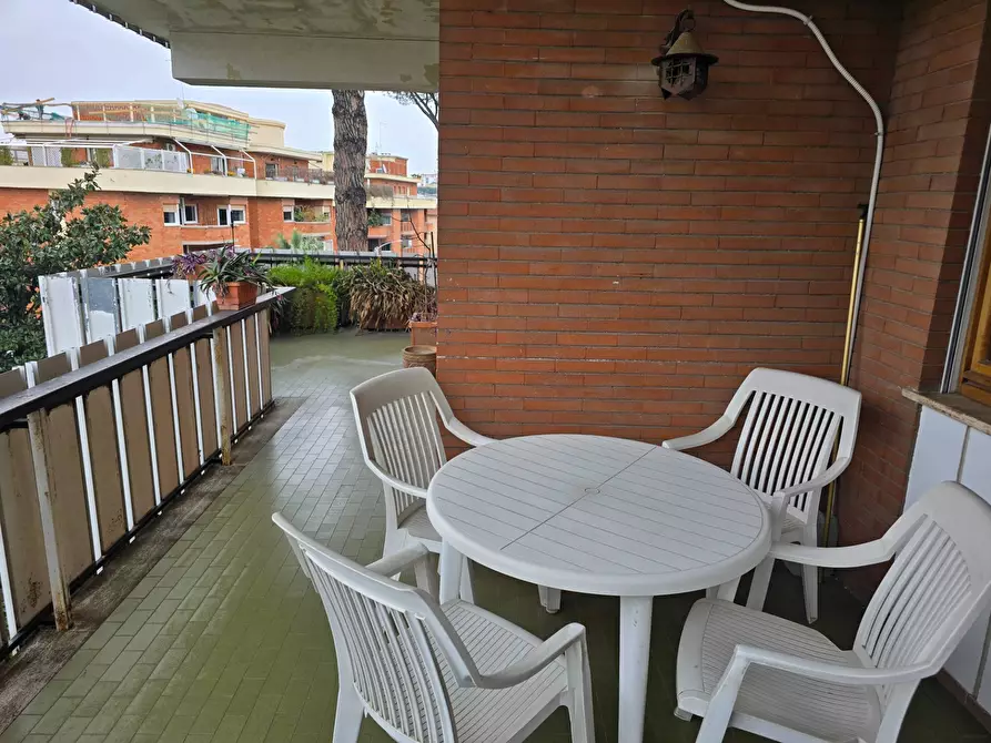 Immagine 2 di Appartamento in vendita  in Via Vincenzo Ussani a Roma