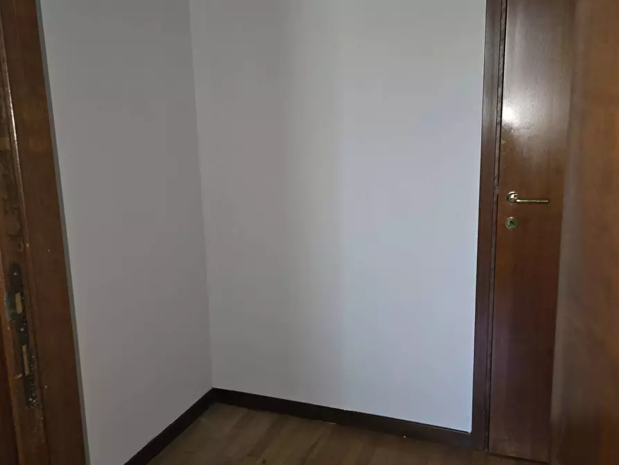 Immagine 16 di Appartamento in vendita  in Via Degli Odescalchi a Milano