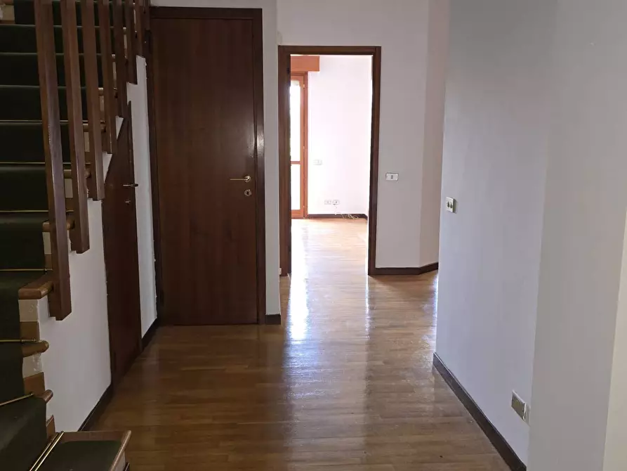 Immagine 19 di Appartamento in vendita  in Via Degli Odescalchi a Milano