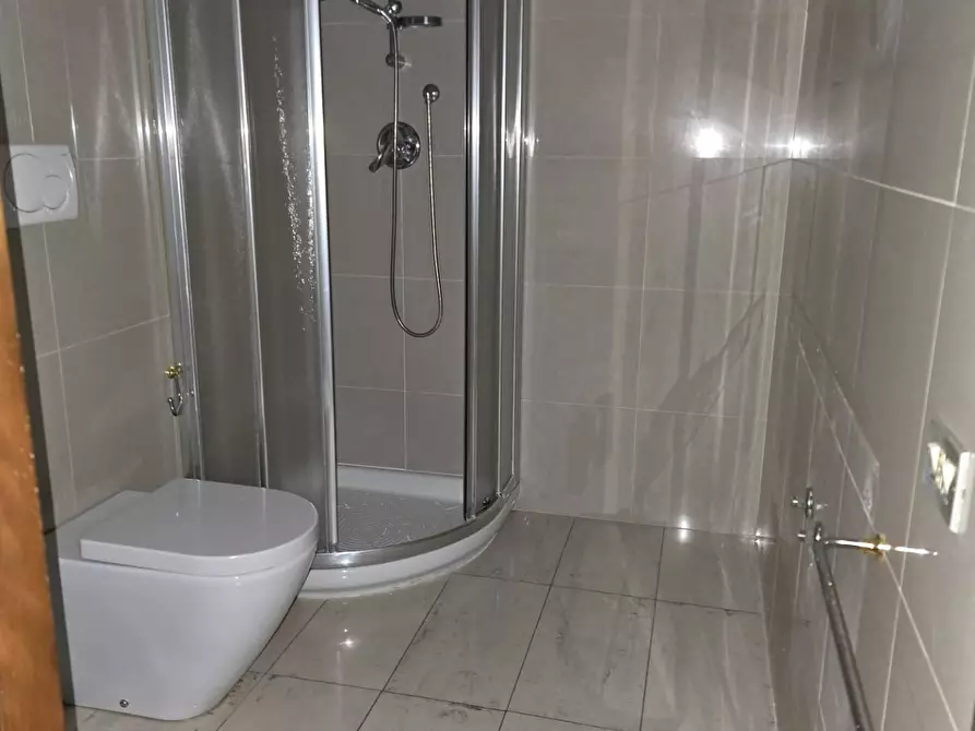 Immagine 17 di Appartamento in vendita  in Via Degli Odescalchi a Milano