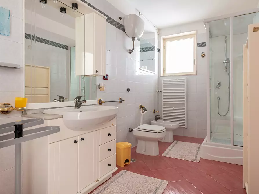 Immagine 20 di Villa in vendita  in Via Ippolito Nievo a Avetrana