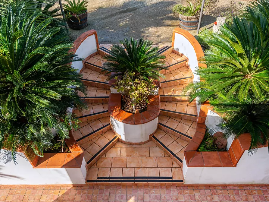 Immagine 14 di Villa in vendita  in Via Ippolito Nievo a Avetrana