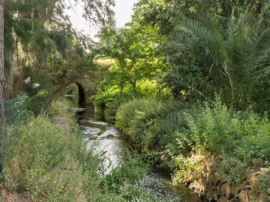 Immagine 24 di Attività commerciale in vendita  in Contrada Muto a Galatina