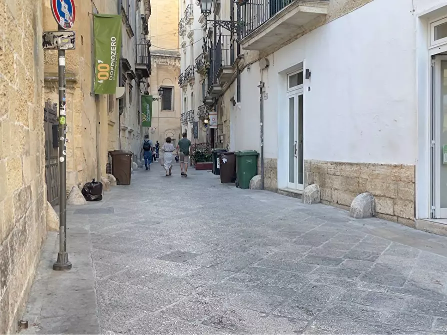 Immagine 4 di Locale commerciale in vendita  in via Degli Ammirati a Lecce