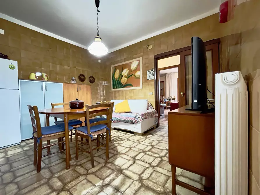 Immagine 7 di Appartamento in vendita  in via E. A. Mario a Lecce