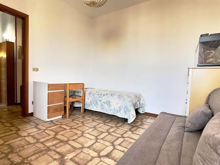 Immagine 12 di Appartamento in vendita  in via E. A. Mario a Lecce