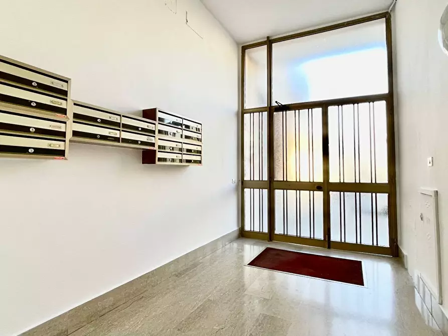 Immagine 18 di Appartamento in vendita  in via E. A. Mario a Lecce