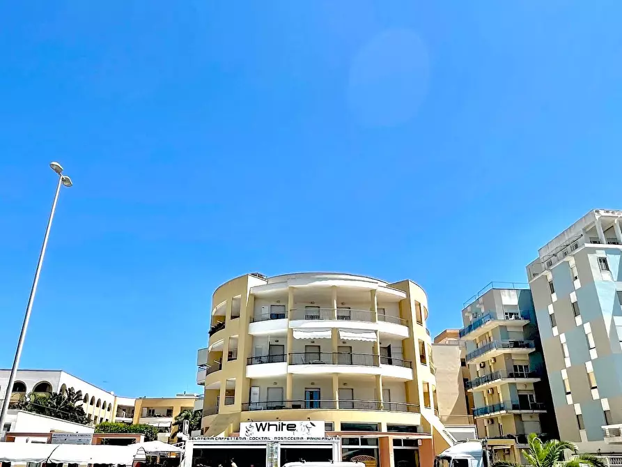 Immagine 25 di Appartamento in vendita  in Lungomare Galileo Galilei a Gallipoli