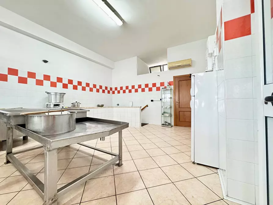 Immagine 6 di Agriturismo in vendita  in viale Della Libertà a Lecce