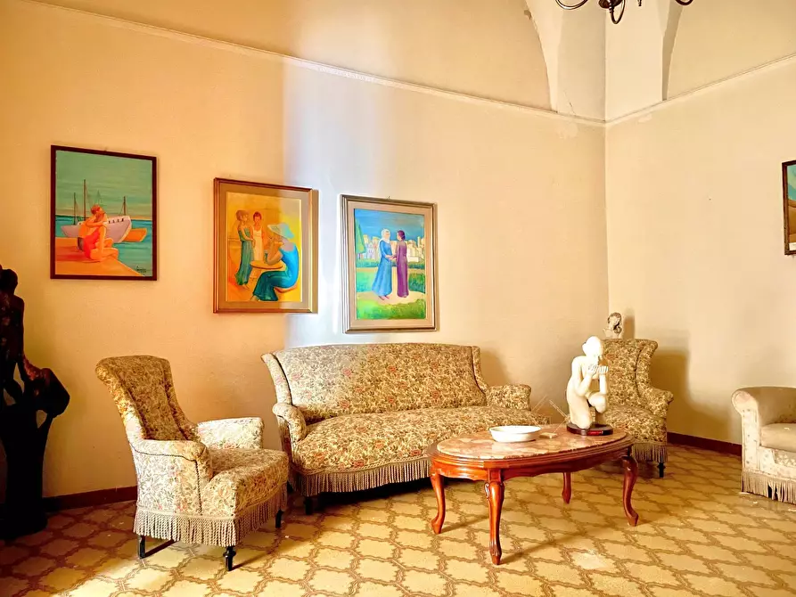 Immagine 2 di Casa indipendente in vendita  in Via Maria Cristina di Savoia a Salice Salentino