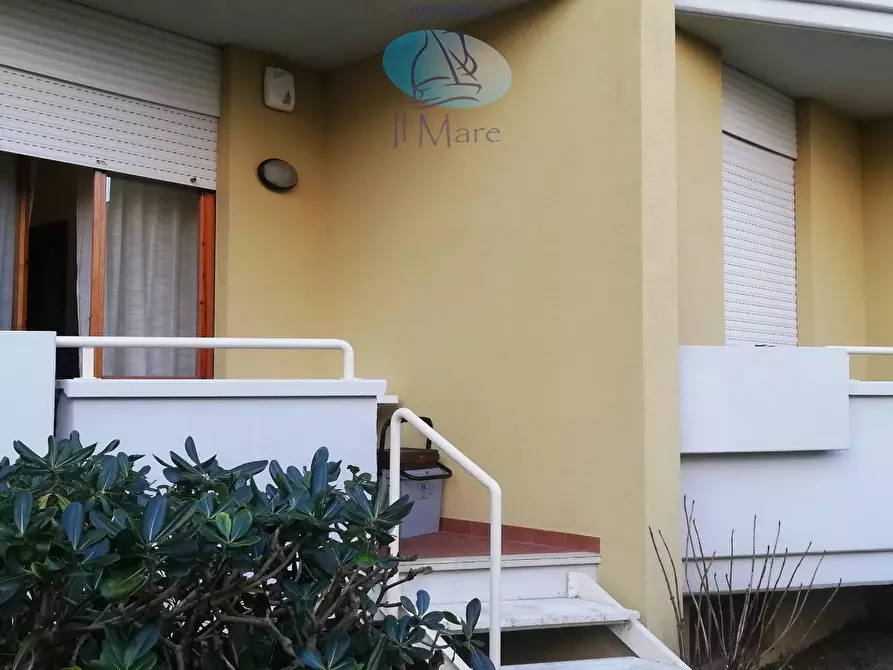 Immagine 21 di Appartamento in vendita  in Via delle Barbate a Camaiore