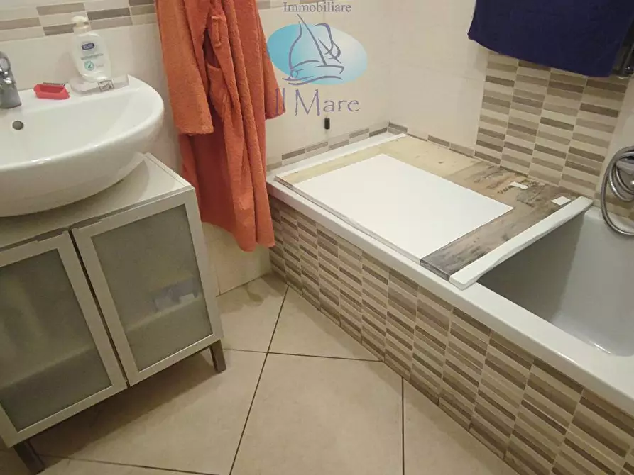 Immagine 21 di Casa indipendente in vendita  in Via Trieste a Viareggio