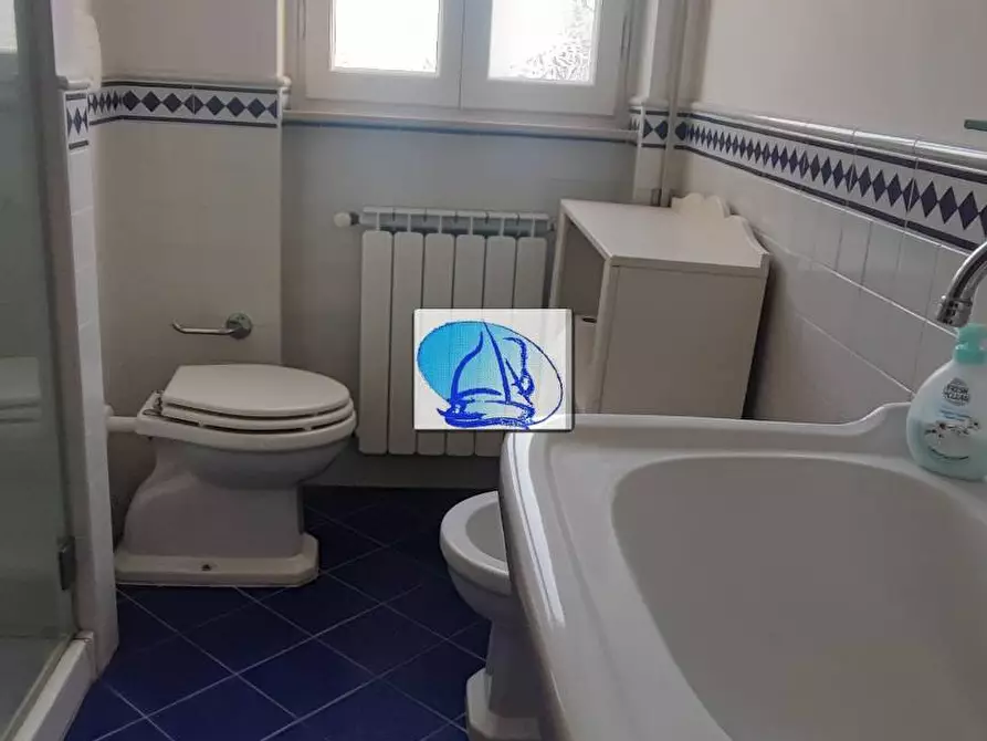 Immagine 27 di Appartamento in vendita  in VIA COLOMBO a Camaiore