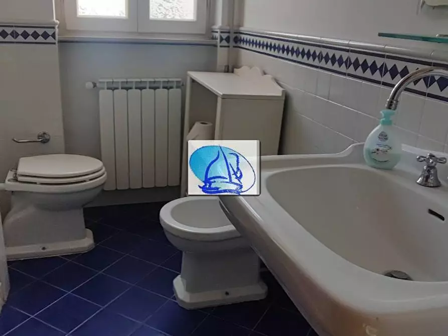 Immagine 28 di Appartamento in vendita  in VIA COLOMBO a Camaiore