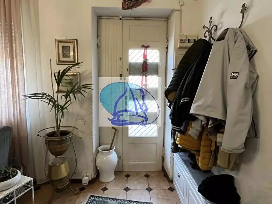 Immagine 2 di Villetta a schiera in vendita  in Via ugo bassi a Viareggio