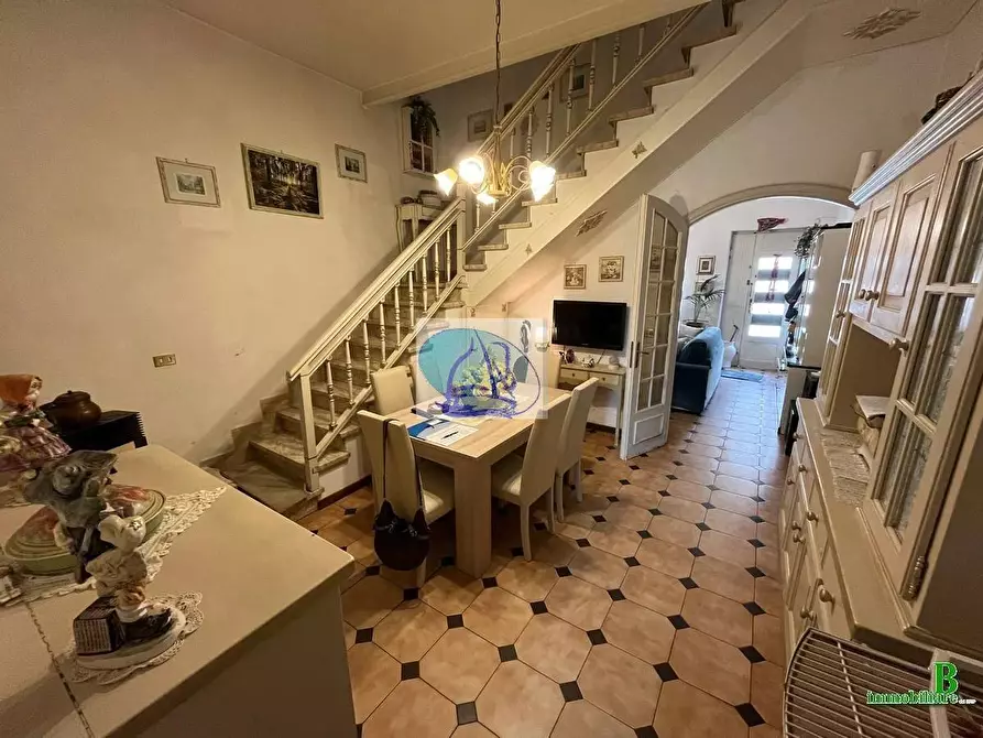 Immagine 17 di Villetta a schiera in vendita  in Via ugo bassi a Viareggio