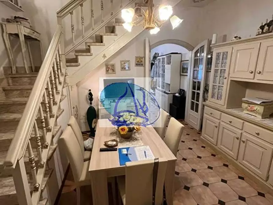 Immagine 19 di Villetta a schiera in vendita  in Via ugo bassi a Viareggio