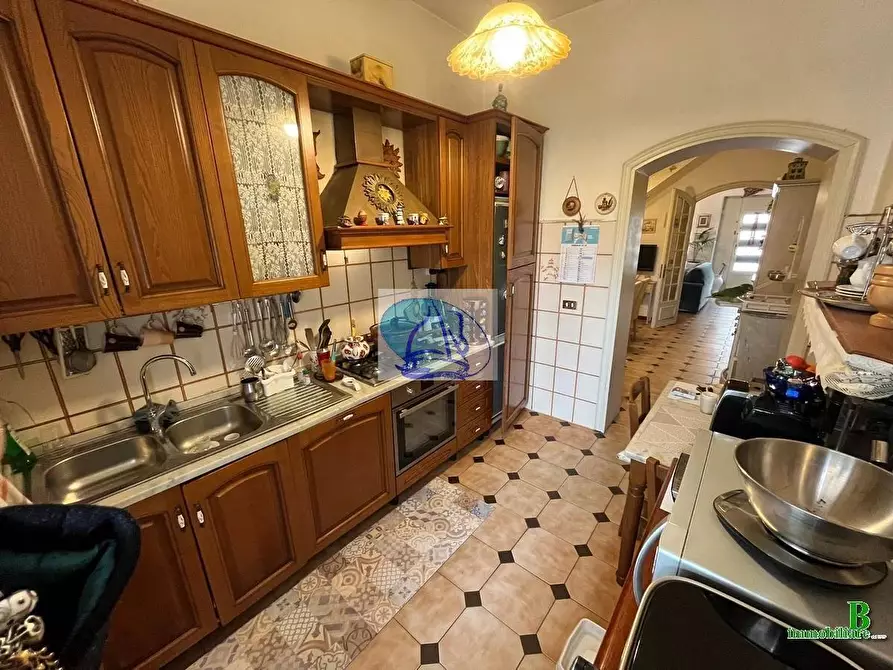 Immagine 20 di Villetta a schiera in vendita  in Via ugo bassi a Viareggio