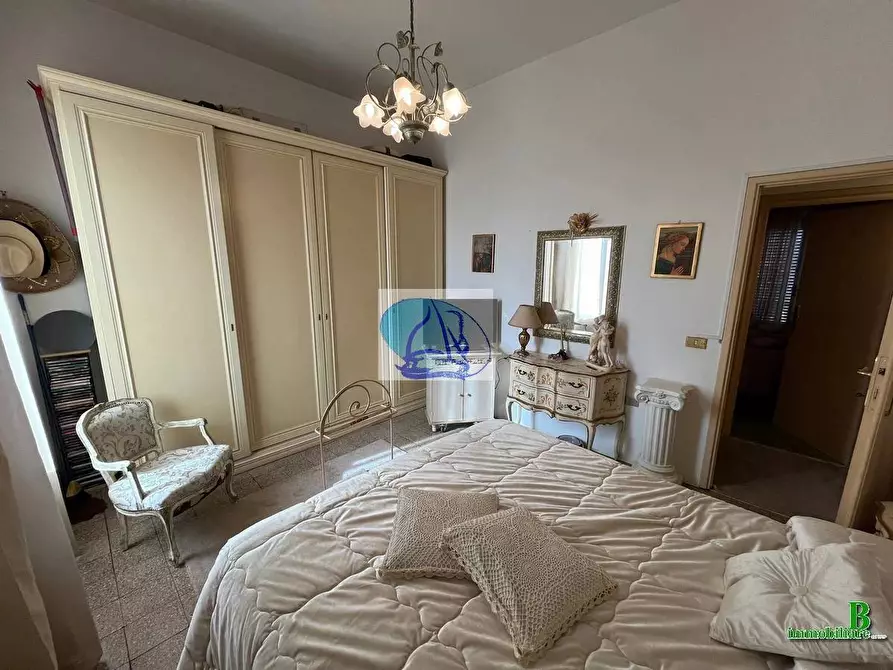 Immagine 27 di Villetta a schiera in vendita  in Via ugo bassi a Viareggio