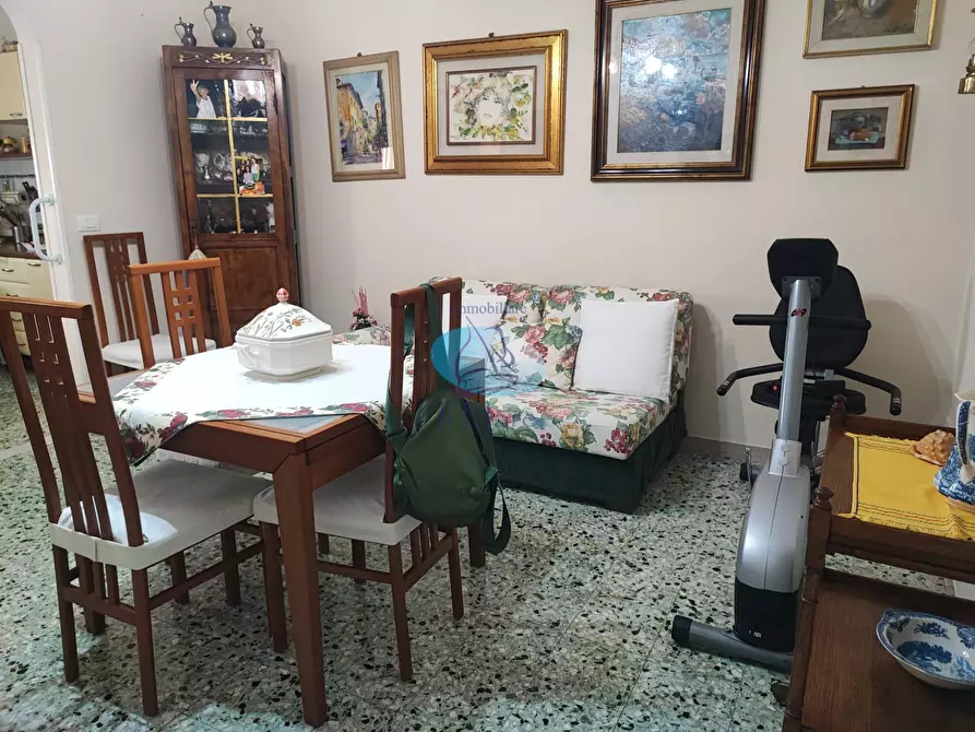 Immagine 5 di Appartamento in vendita  in VIA VENETO a Viareggio