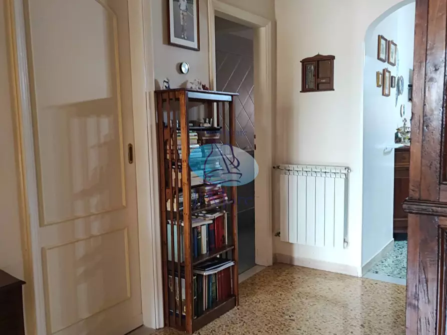 Immagine 13 di Appartamento in vendita  in VIA VENETO a Viareggio