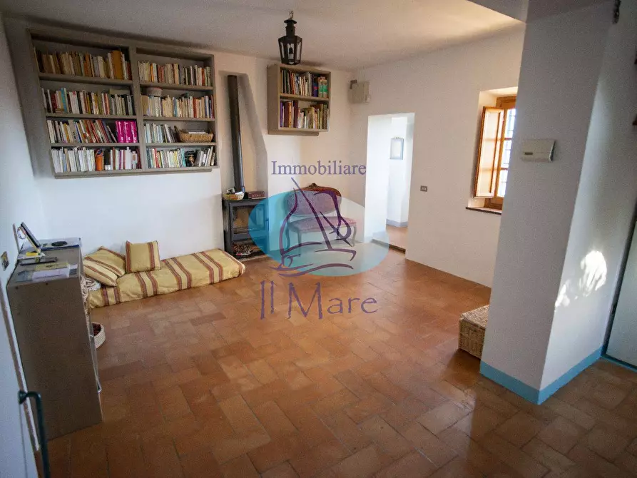 Immagine 10 di Casa indipendente in vendita  in via DI LUCIANO a Massarosa