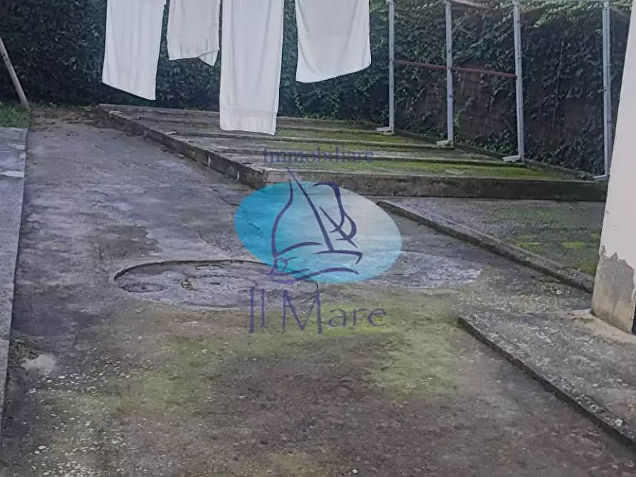 Immagine 5 di Villa in vendita  in Via puglie a Pietrasanta