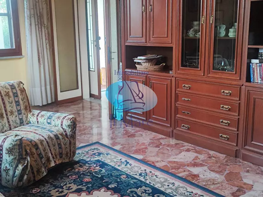 Immagine 17 di Villa in vendita  in Via puglie a Pietrasanta