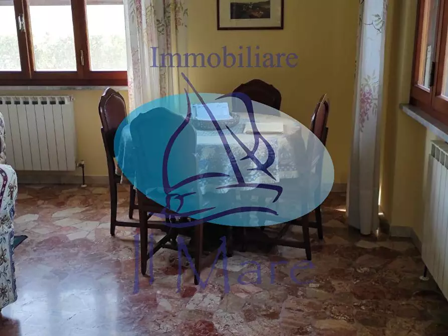 Immagine 22 di Villa in vendita  in Via puglie a Pietrasanta