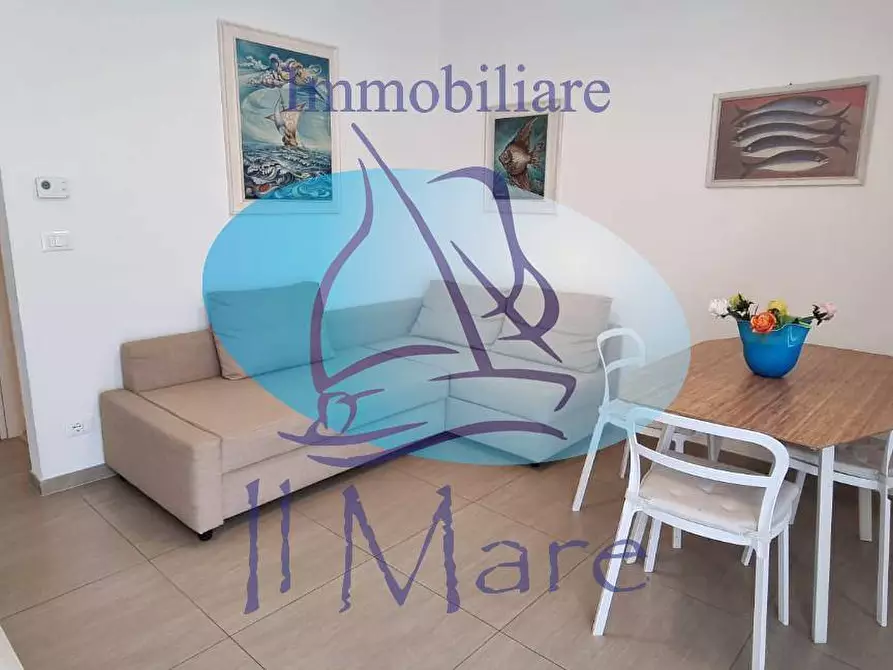 Immagine 4 di Appartamento in vendita  in Via Maroncelli a Viareggio