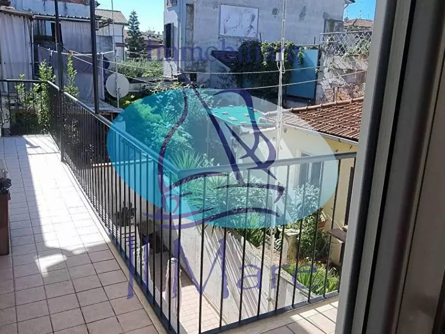 Immagine 9 di Appartamento in vendita  in Via Maroncelli a Viareggio