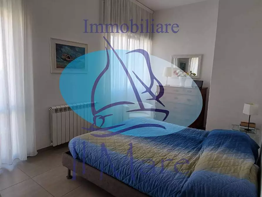 Immagine 11 di Appartamento in vendita  in Via Maroncelli a Viareggio