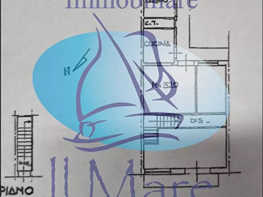 Immagine 21 di Appartamento in vendita  in Via Maroncelli a Viareggio