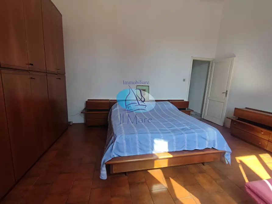 Immagine 22 di Appartamento in vendita  in via coppino a Viareggio