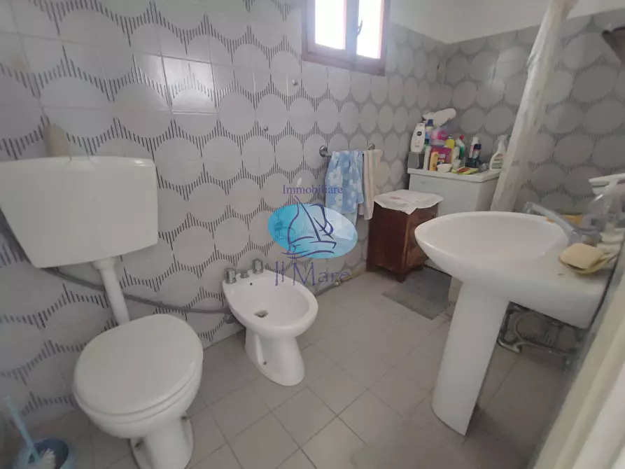 Immagine 30 di Appartamento in vendita  in via coppino a Viareggio