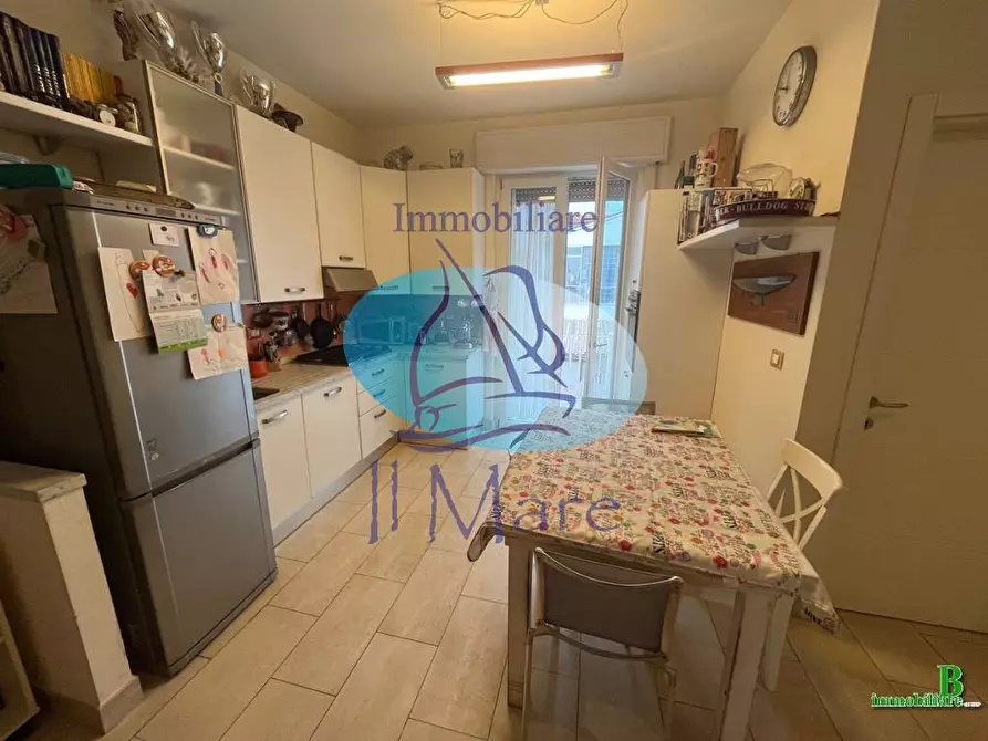 Immagine 7 di Appartamento in vendita  in VIA MAMELI a Viareggio