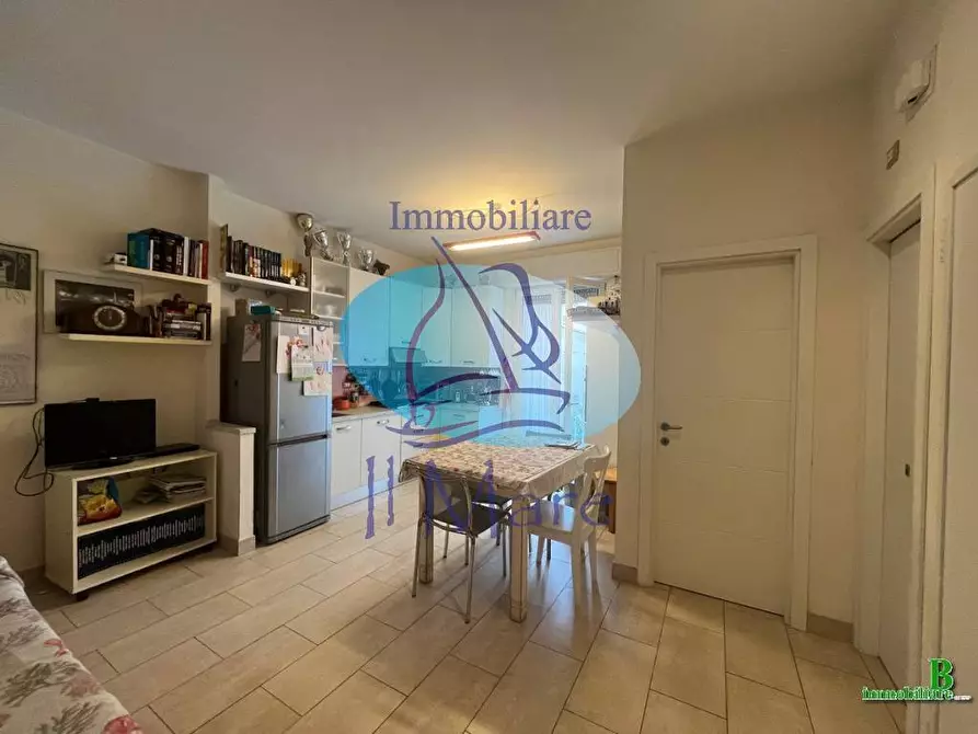 Immagine 9 di Appartamento in vendita  in VIA MAMELI a Viareggio