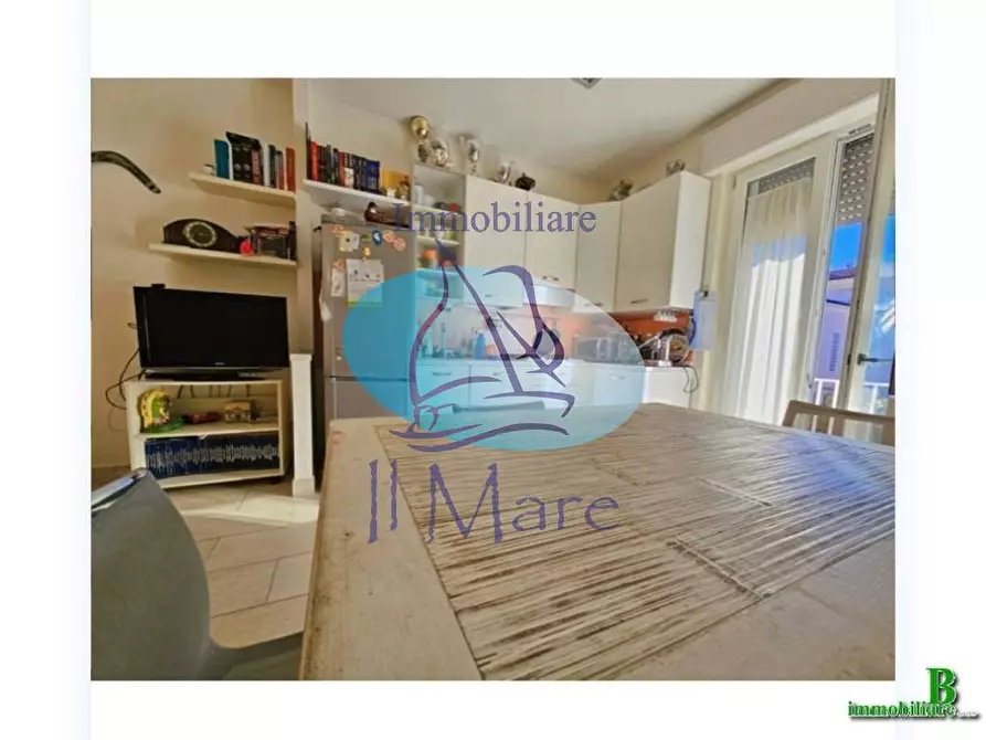 Immagine 11 di Appartamento in vendita  in VIA MAMELI a Viareggio