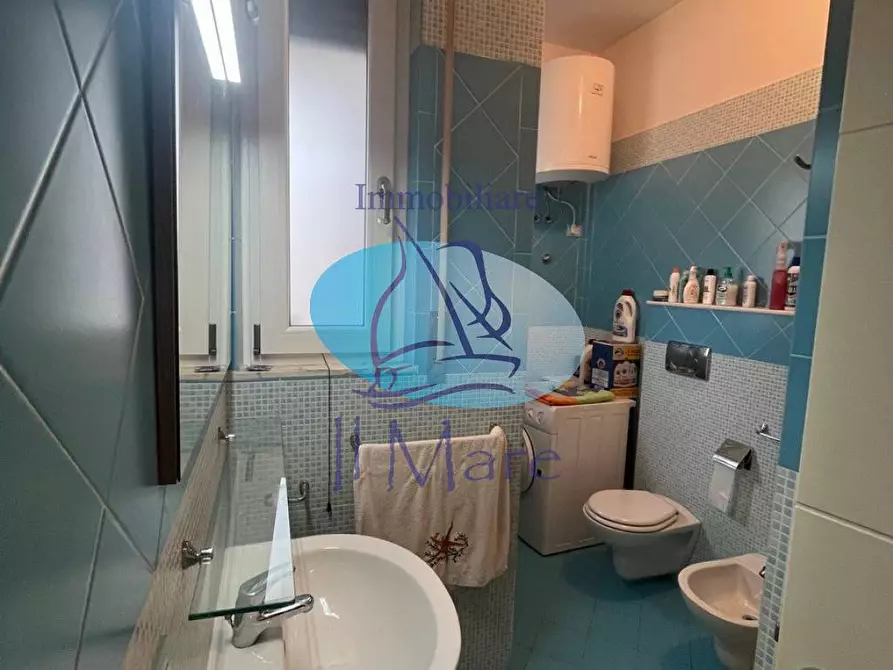 Immagine 26 di Appartamento in vendita  in VIA MAMELI a Viareggio