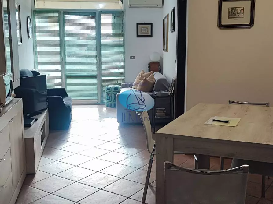 Immagine 3 di Appartamento in vendita  in VIA PISACANE a Viareggio