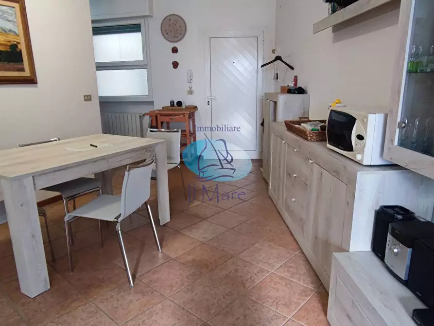 Immagine 5 di Appartamento in vendita  in VIA PISACANE a Viareggio