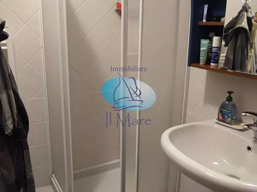 Immagine 30 di Appartamento in vendita  in VIA PISACANE a Viareggio