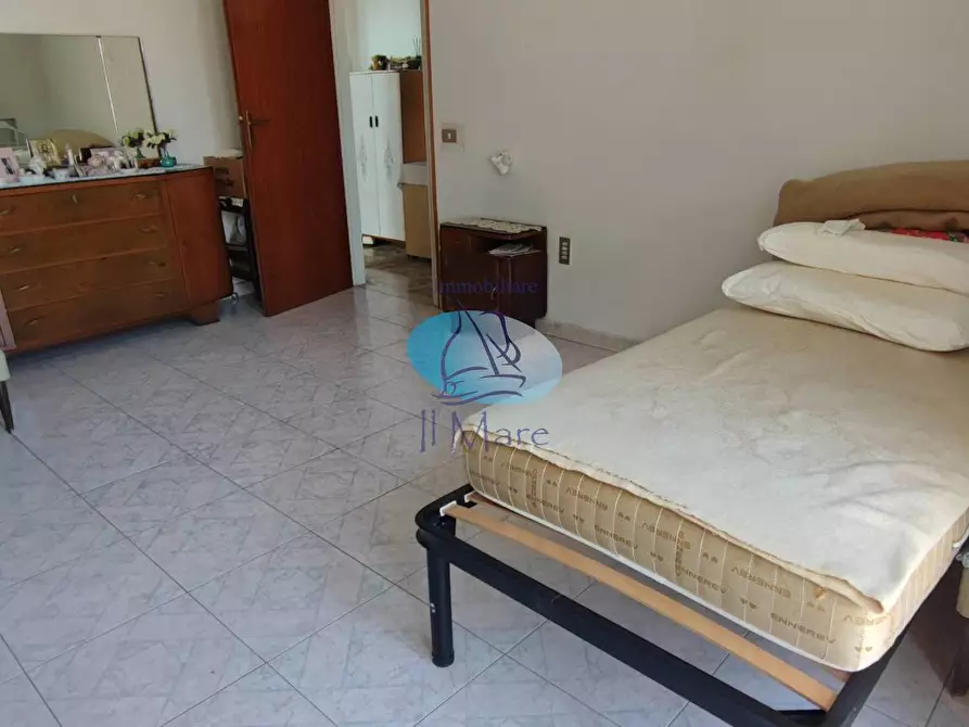 Immagine 25 di Appartamento in vendita  in VIA ZARA a Viareggio