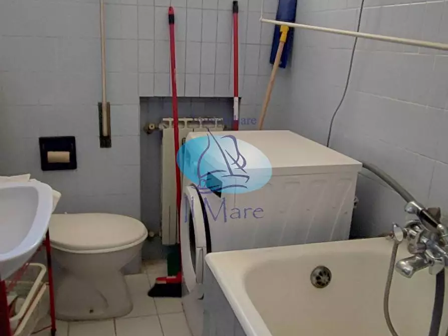 Immagine 29 di Appartamento in vendita  in VIA ZARA a Viareggio