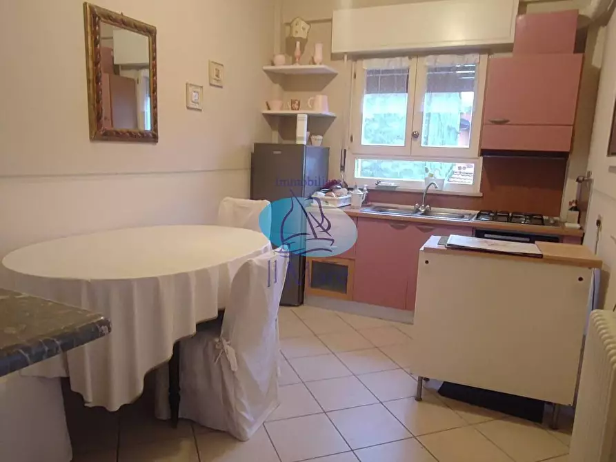 Immagine 3 di Appartamento in vendita  in MARONCELLI a Viareggio