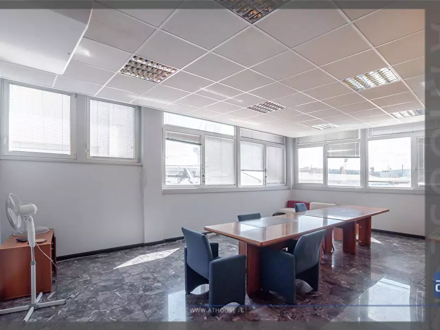 Immagine 3 di Ufficio in affitto  in Via Karl Ludwig Von Bruck a Trieste